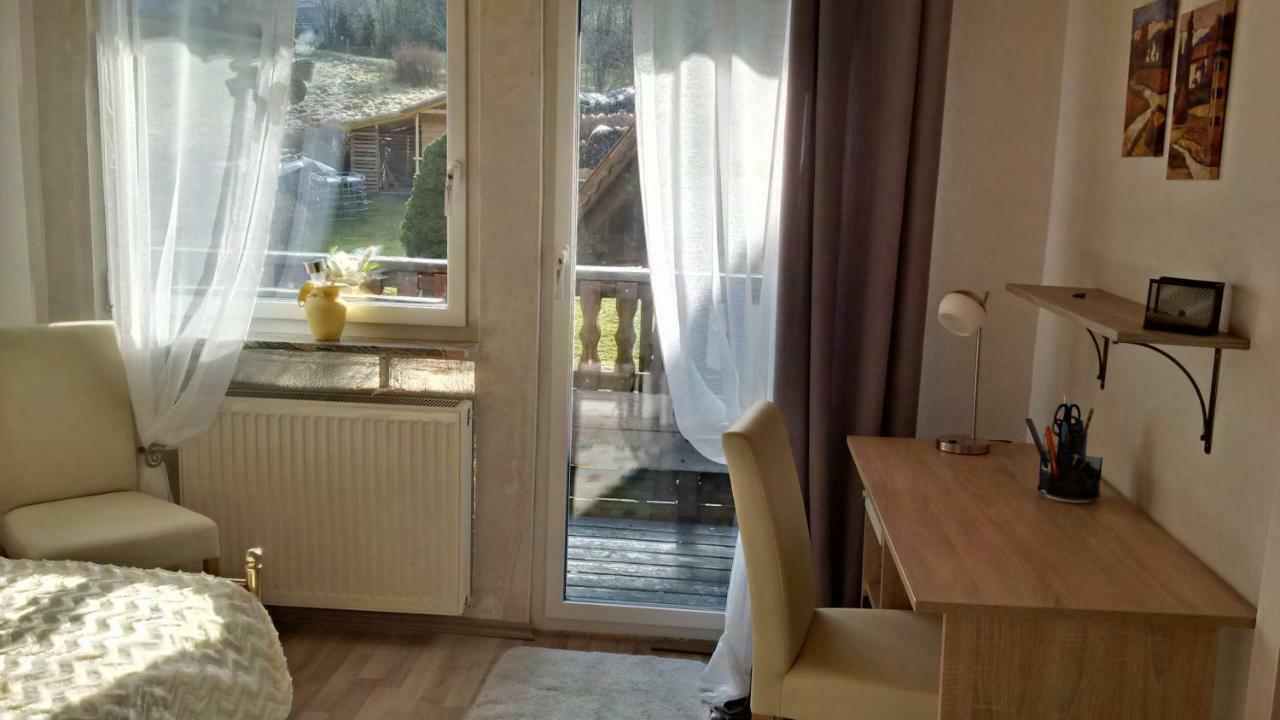 Ferienhaus Rosemarie Breungeshain エクステリア 写真